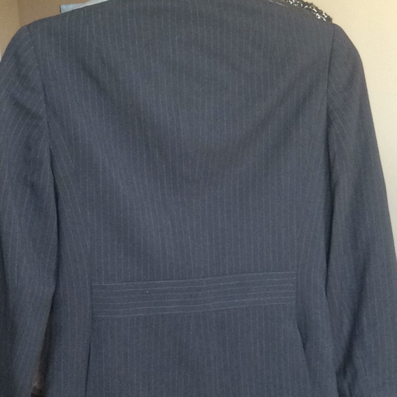 Banana Republic Petite Short Pinstripe Blazer Size 4 - Picture 3 of 8